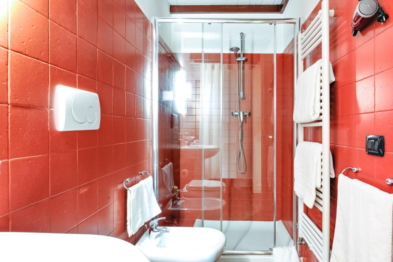 Castriota 19 - Jacuzzi Apartment Sit Лече Екстериор снимка